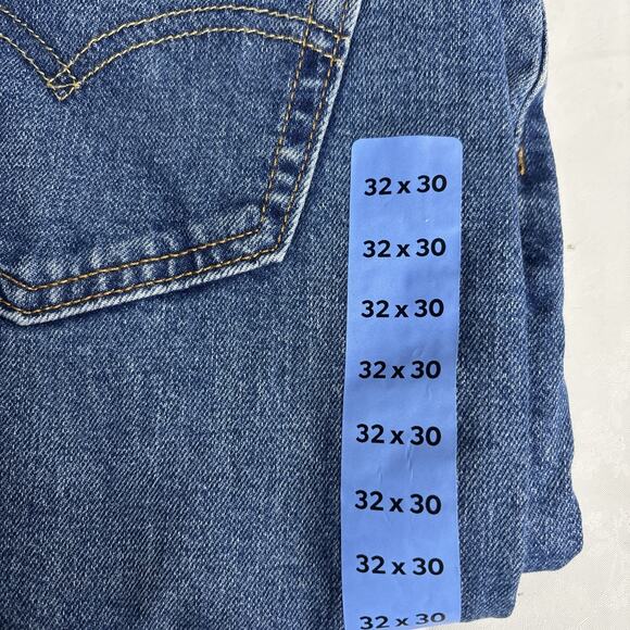 Levi’s 505 Regular Fit Men’s Jeans Size 32x30 NWT Medium Wash Straight Leg Denim - Picture 2 of 3